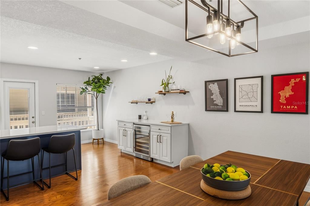 For Sale: $699,900 (3 beds, 2 baths, 2254 Square Feet)