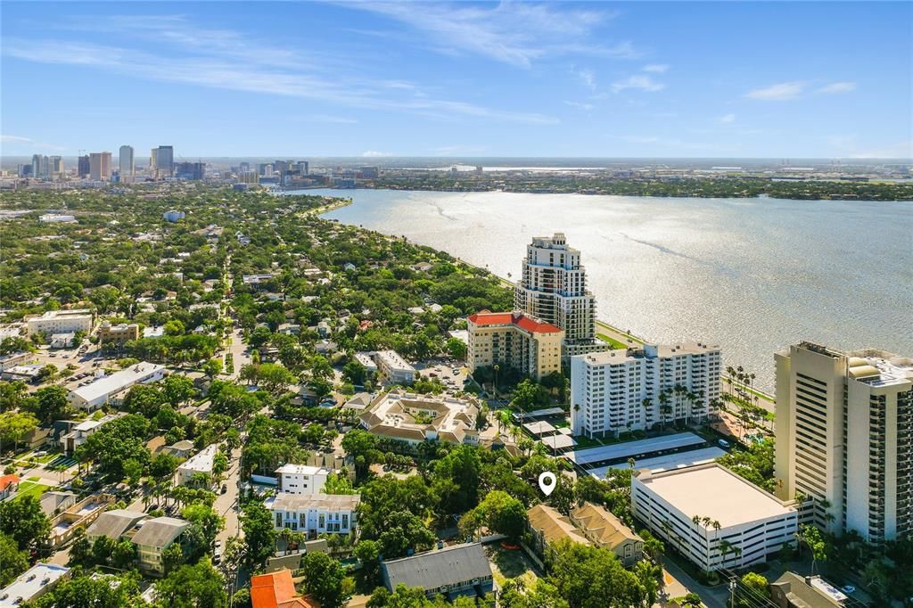 For Sale: $699,900 (3 beds, 2 baths, 2254 Square Feet)