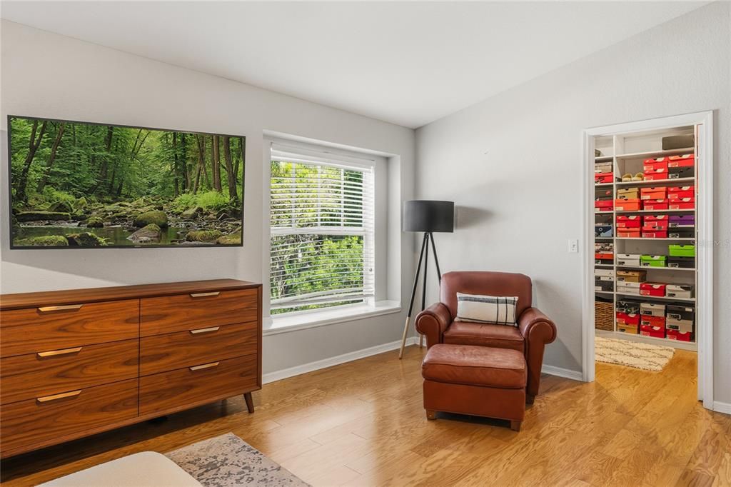 For Sale: $699,900 (3 beds, 2 baths, 2254 Square Feet)