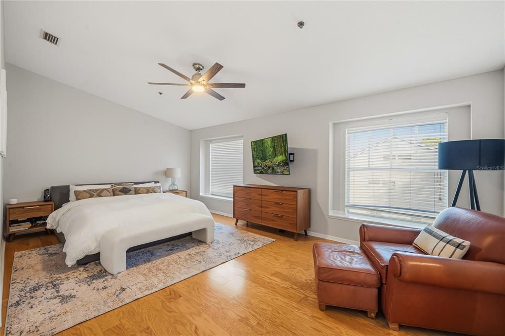 For Sale: $699,900 (3 beds, 2 baths, 2254 Square Feet)