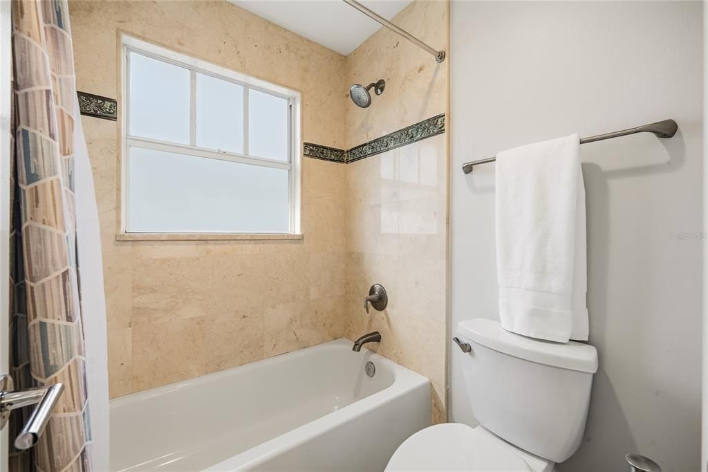 For Sale: $699,900 (3 beds, 2 baths, 2254 Square Feet)