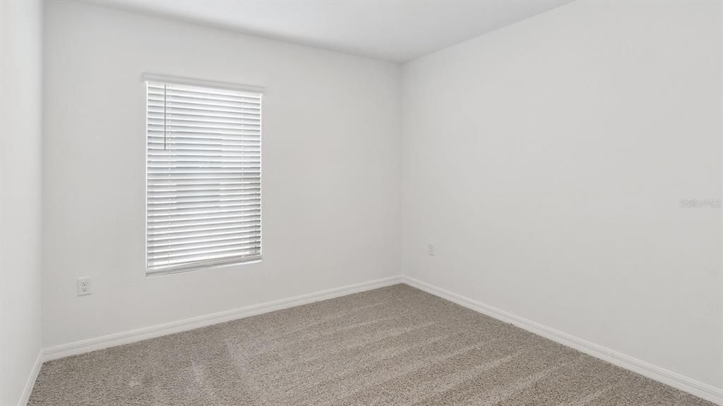 For Sale: $307,990 (5 beds, 2 baths, 1708 Square Feet)