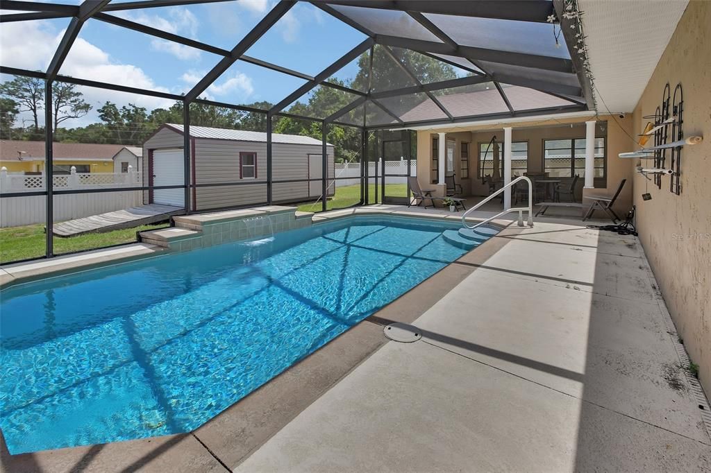For Sale: $335,000 (3 beds, 2 baths, 1898 Square Feet)