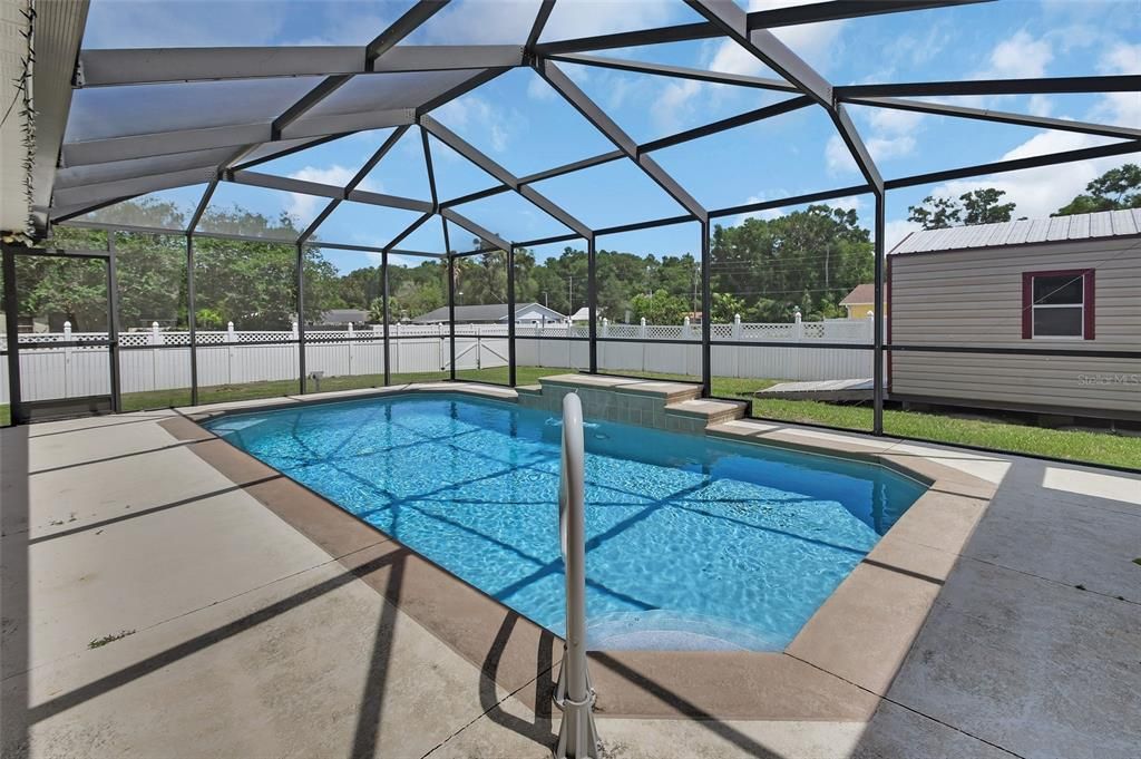 For Sale: $335,000 (3 beds, 2 baths, 1898 Square Feet)