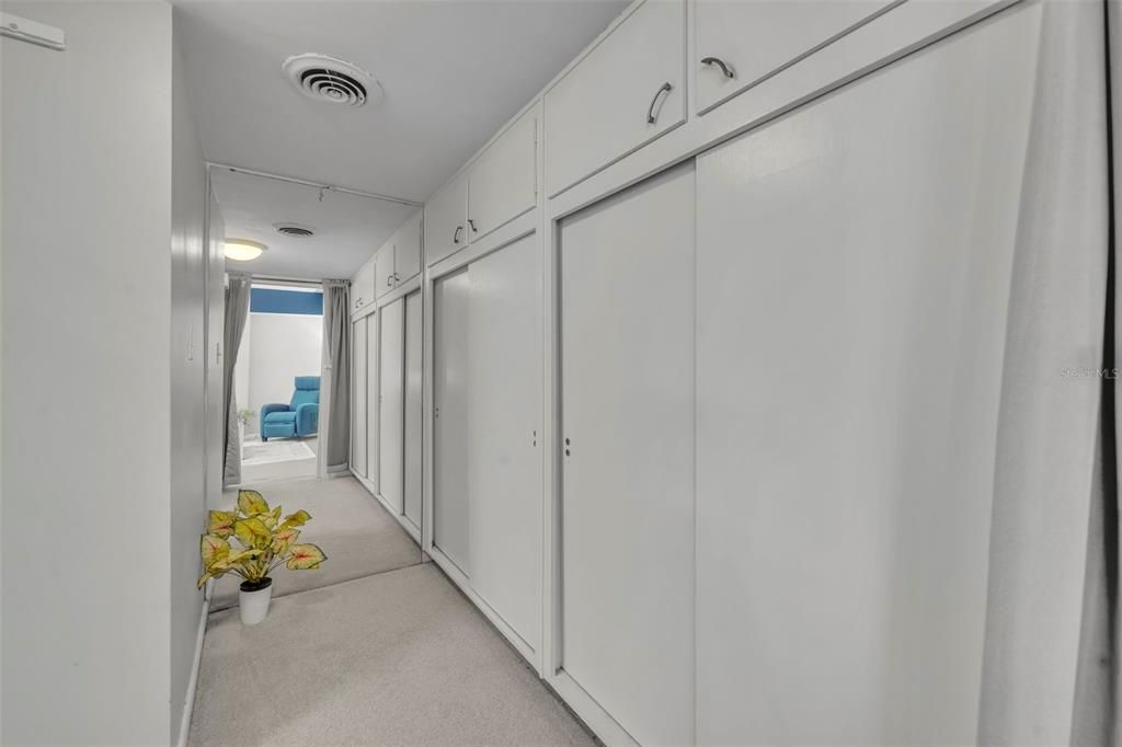 На продажу: $275,000 (1 спален, 1 ванн, 570 Квадратных фут)
