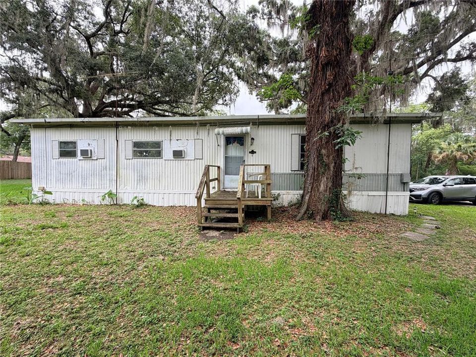 For Sale: $104,999 (2 beds, 2 baths, 1152 Square Feet)