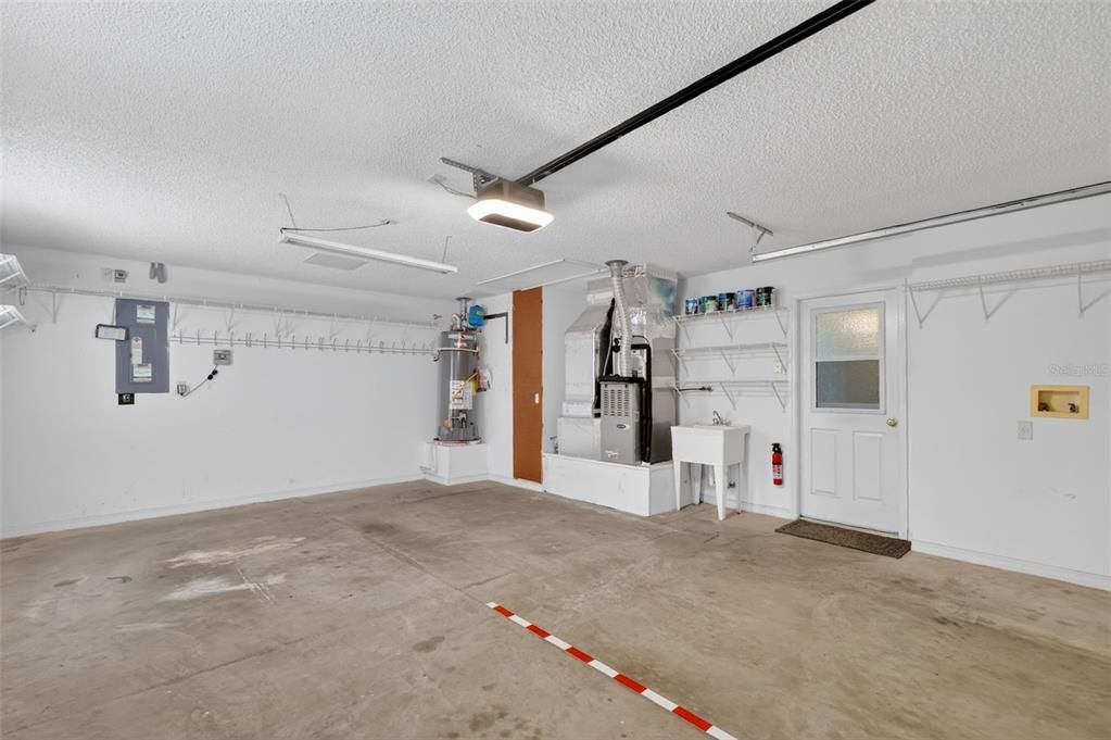 На продажу: $359,900 (3 спален, 2 ванн, 1607 Квадратных фут)