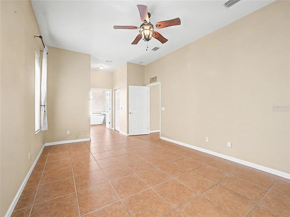 For Sale: $310,000 (3 beds, 2 baths, 1858 Square Feet)