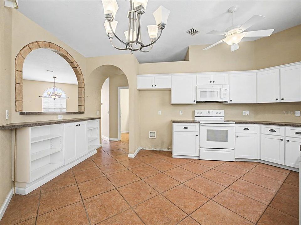 For Sale: $310,000 (3 beds, 2 baths, 1858 Square Feet)