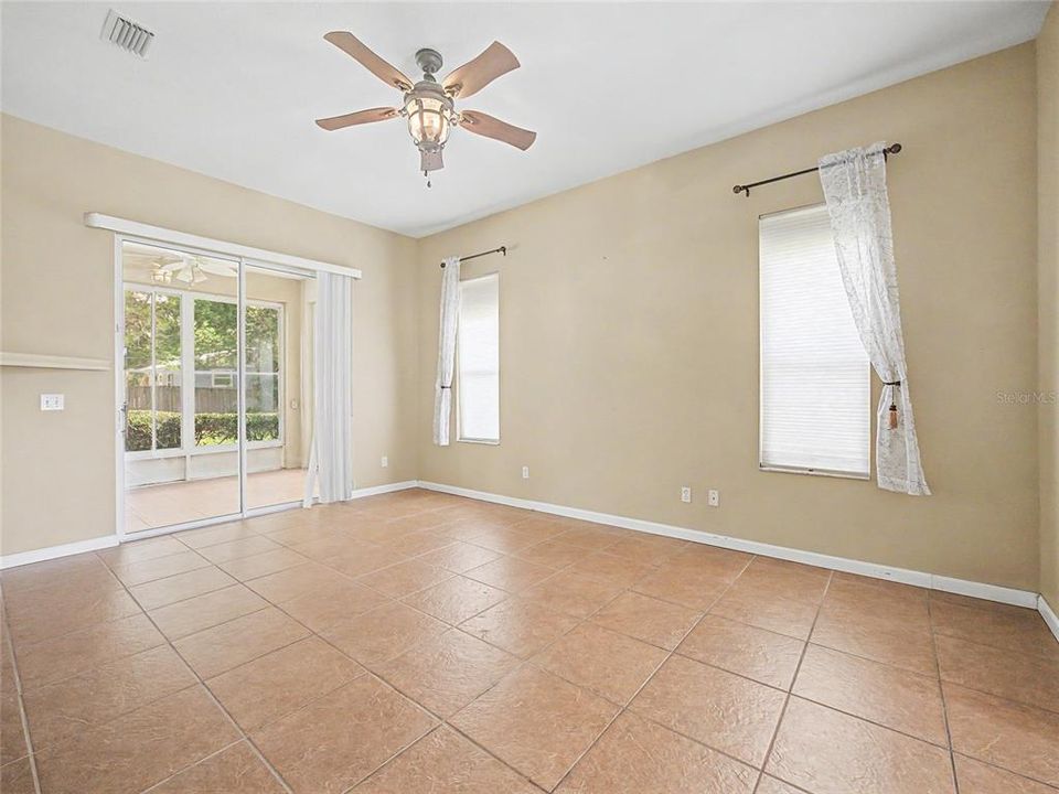 For Sale: $310,000 (3 beds, 2 baths, 1858 Square Feet)