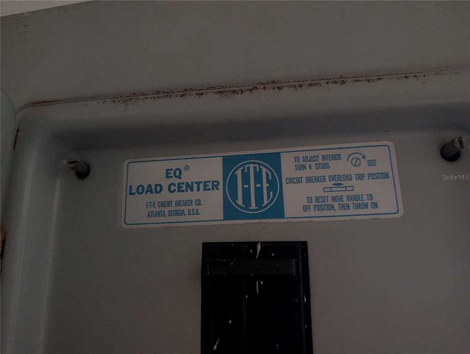 En Venta: $250,000 (2 camas, 2 baños, 1587 Pies cuadrados)