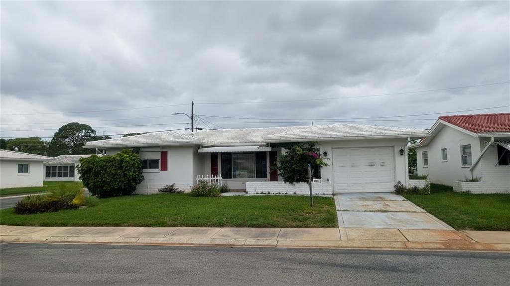 En Venta: $250,000 (2 camas, 2 baños, 1587 Pies cuadrados)