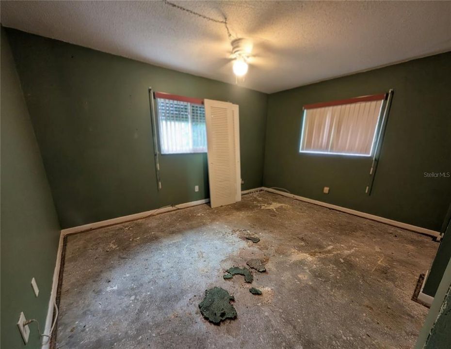 En Venta: $250,000 (2 camas, 2 baños, 1587 Pies cuadrados)