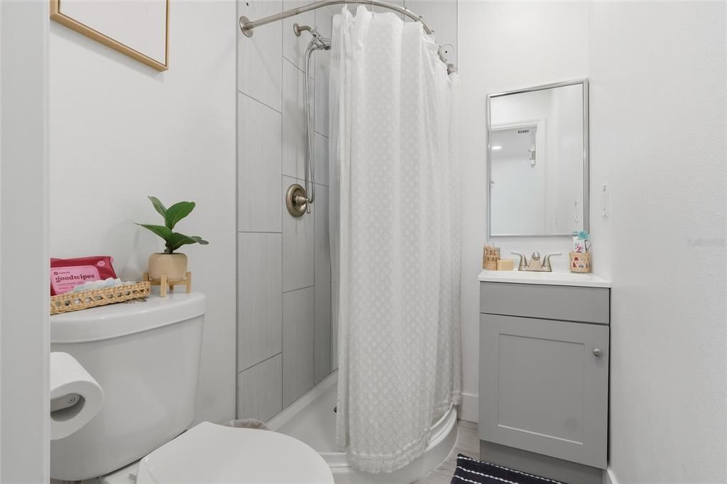 For Rent: $4,000 (4 beds, 4 baths, 1408 Square Feet)