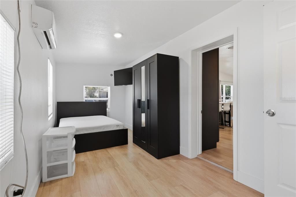 For Rent: $4,000 (4 beds, 4 baths, 1408 Square Feet)