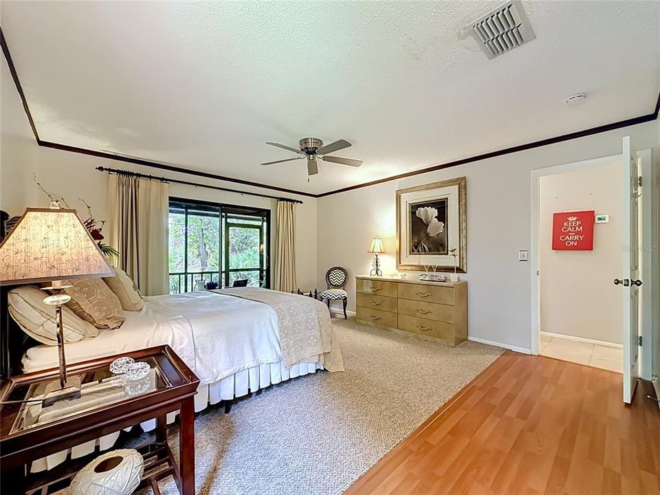 En Venta: $259,900 (2 camas, 2 baños, 1298 Pies cuadrados)