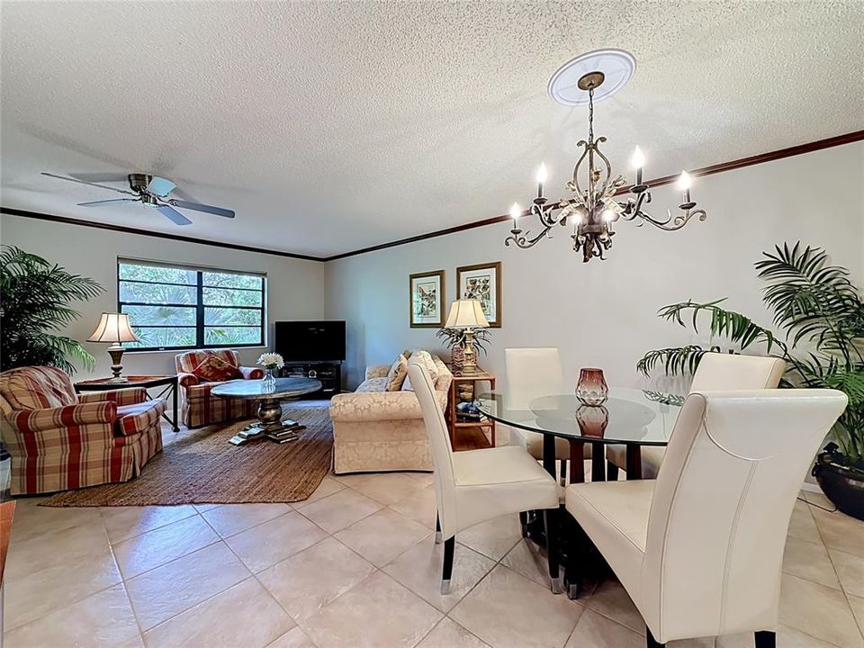 En Venta: $259,900 (2 camas, 2 baños, 1298 Pies cuadrados)
