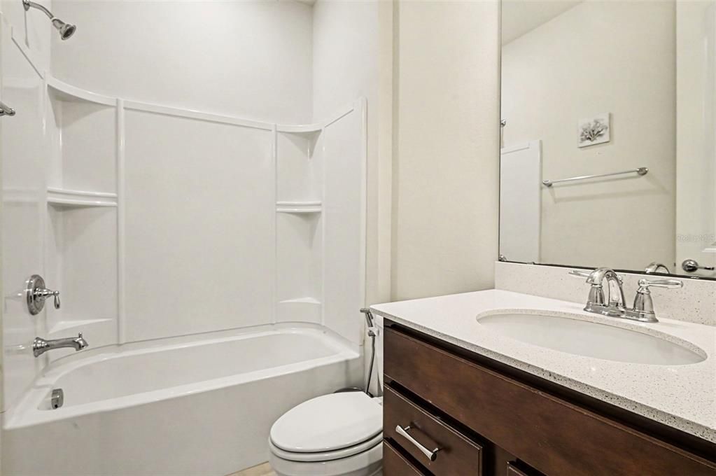 For Sale: $585,000 (5 beds, 4 baths, 2862 Square Feet)