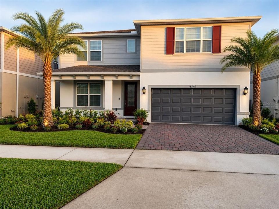 For Sale: $585,000 (5 beds, 4 baths, 2862 Square Feet)