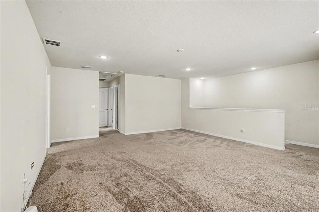 For Sale: $585,000 (5 beds, 4 baths, 2862 Square Feet)