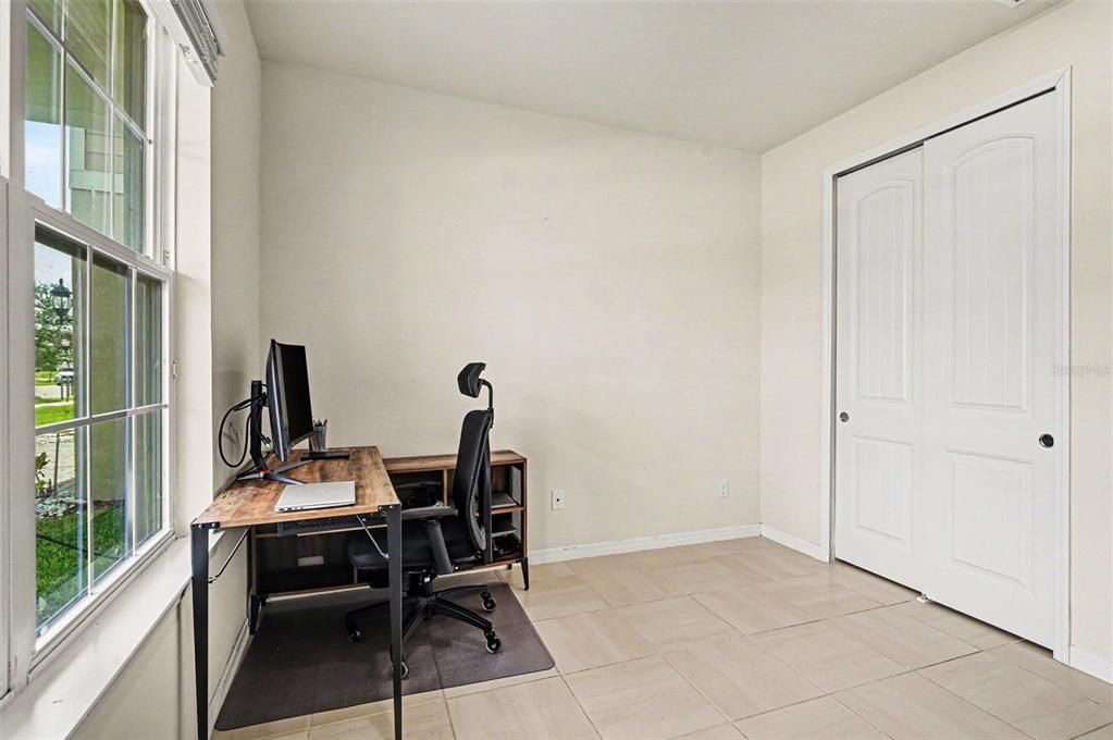 For Sale: $585,000 (5 beds, 4 baths, 2862 Square Feet)