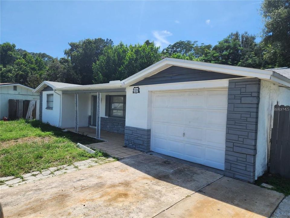 En Venta: $225,000 (3 camas, 2 baños, 1345 Pies cuadrados)