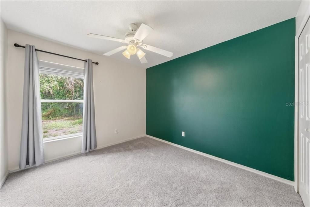 Activo con contrato: $339,900 (4 camas, 2 baños, 1343 Pies cuadrados)