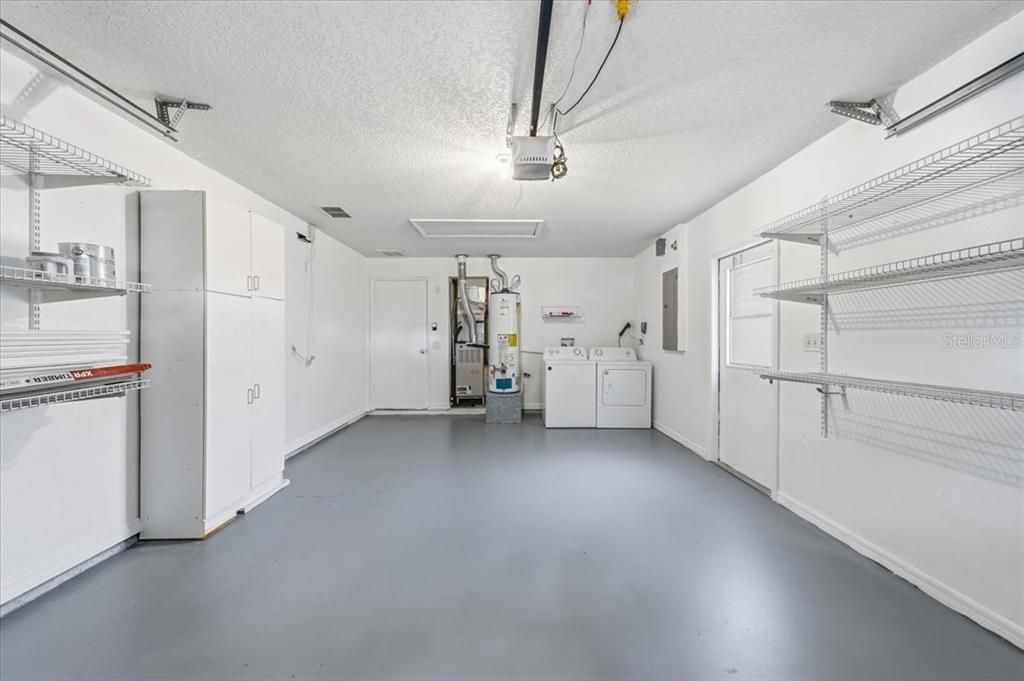 Activo con contrato: $339,900 (4 camas, 2 baños, 1343 Pies cuadrados)