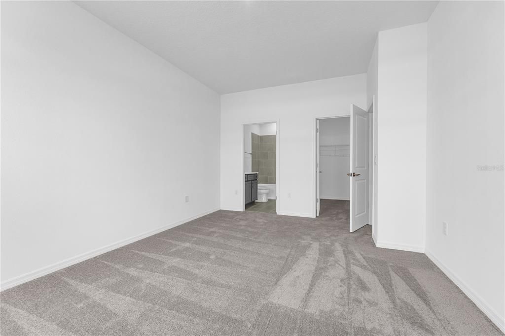En Venta: $450,500 (4 camas, 3 baños, 2210 Pies cuadrados)