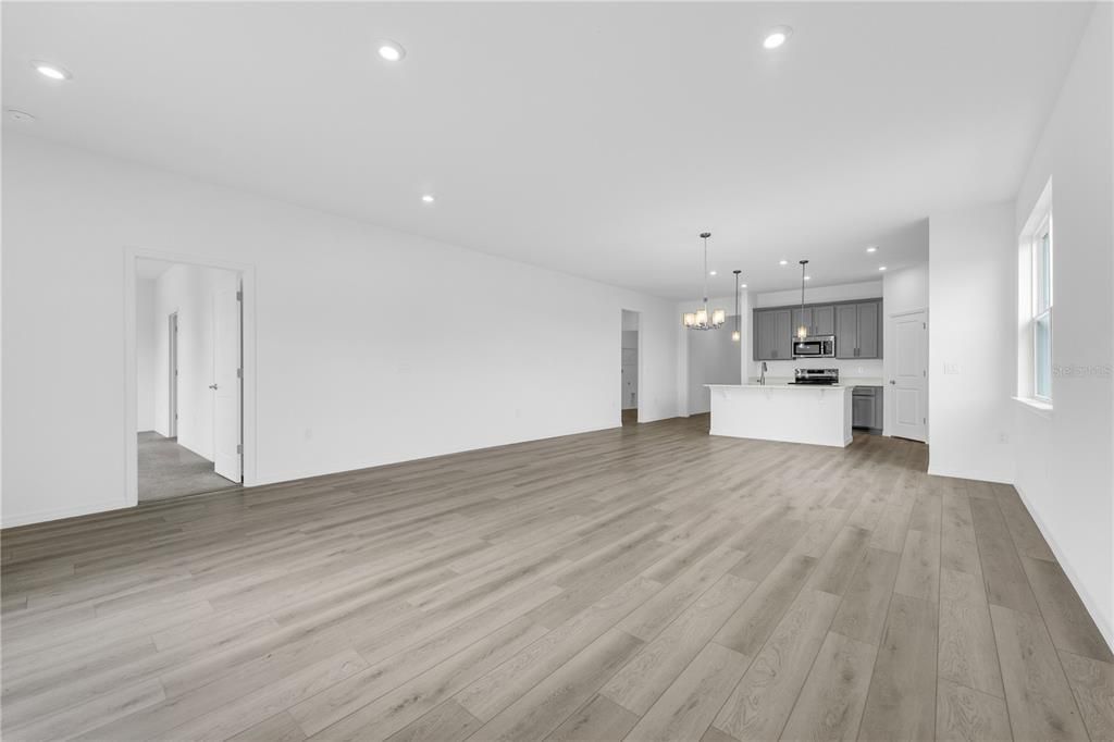 En Venta: $450,500 (4 camas, 3 baños, 2210 Pies cuadrados)