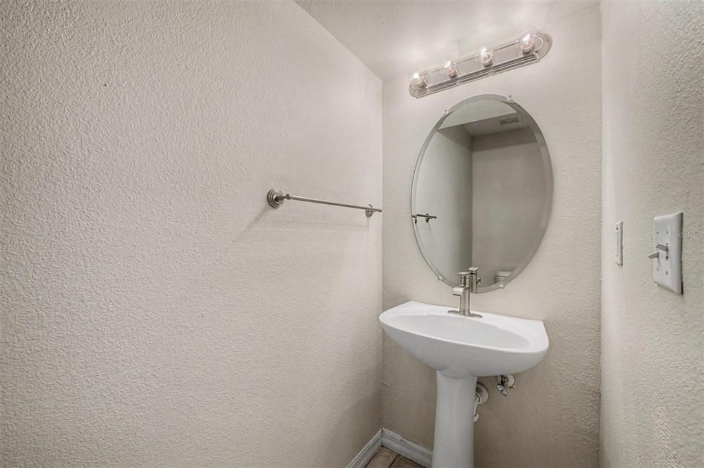 En Venta: $258,000 (3 camas, 2 baños, 1609 Pies cuadrados)