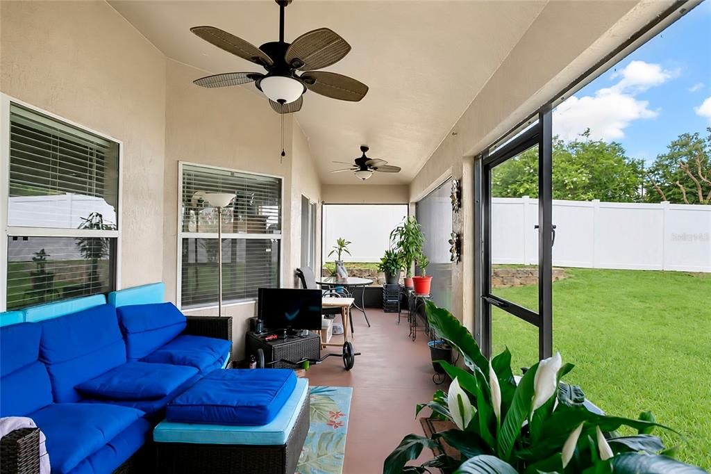En Venta: $375,000 (4 camas, 2 baños, 1943 Pies cuadrados)