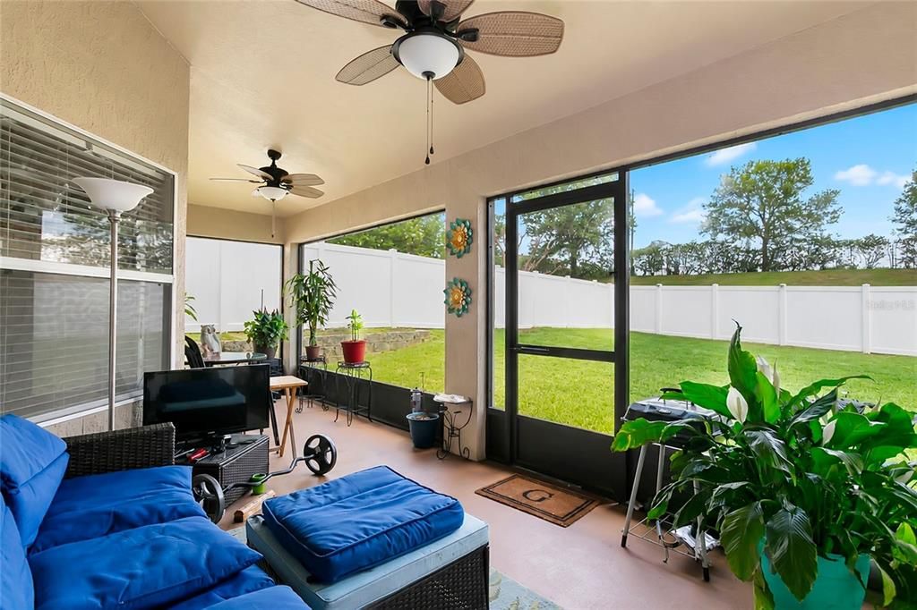 En Venta: $375,000 (4 camas, 2 baños, 1943 Pies cuadrados)