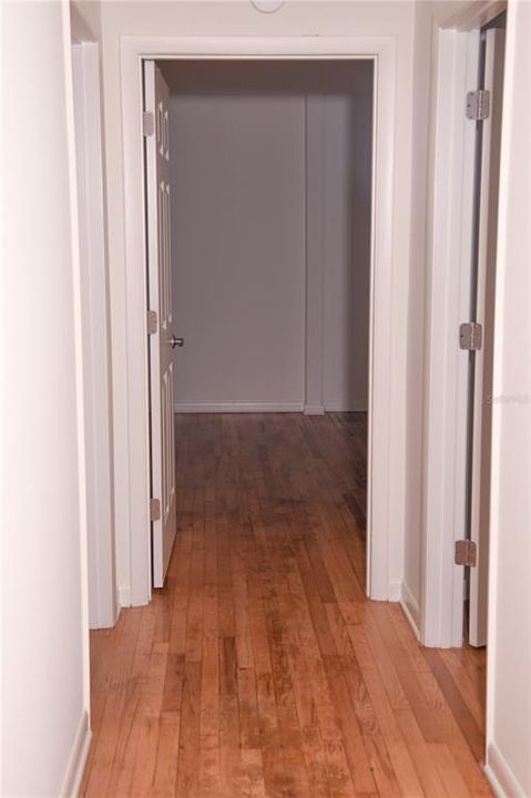 For Sale: $395,000 (2 beds, 2 baths, 1689 Square Feet)