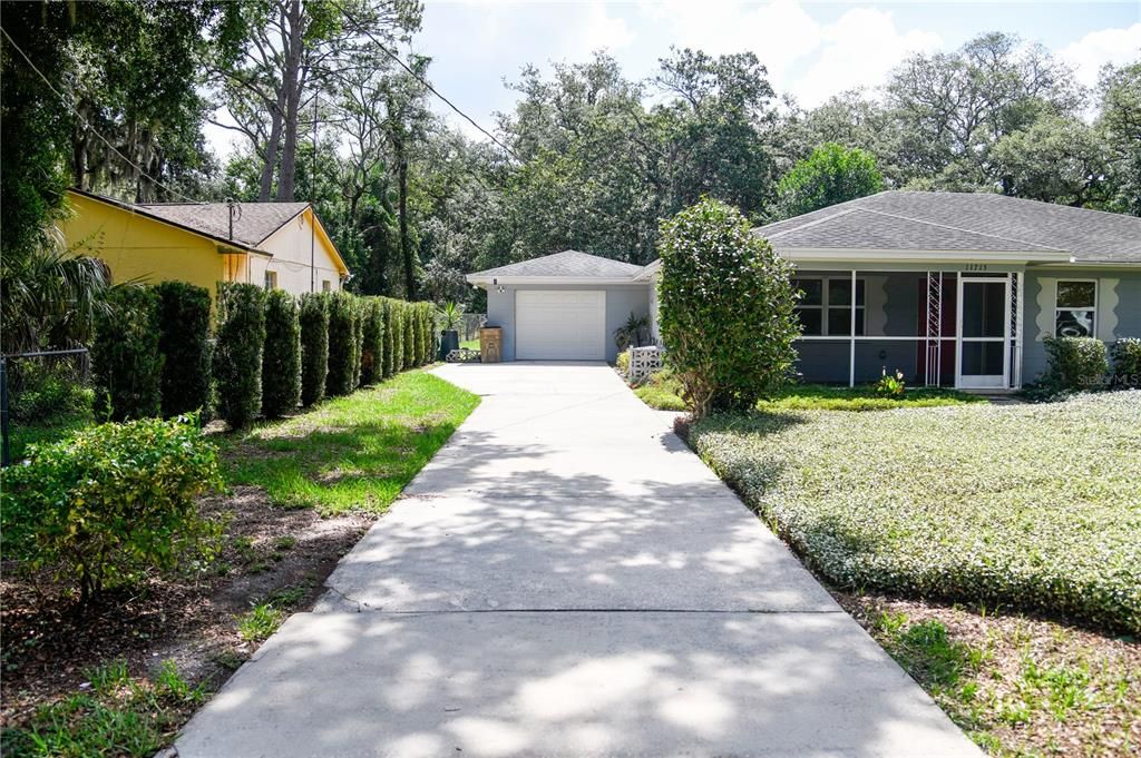 For Sale: $395,000 (2 beds, 2 baths, 1689 Square Feet)