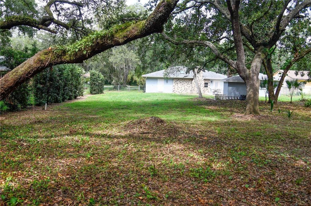 For Sale: $395,000 (2 beds, 2 baths, 1689 Square Feet)