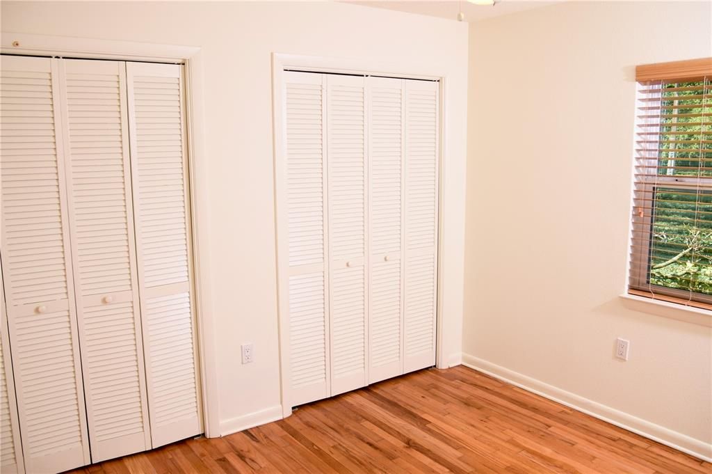 For Sale: $395,000 (2 beds, 2 baths, 1689 Square Feet)