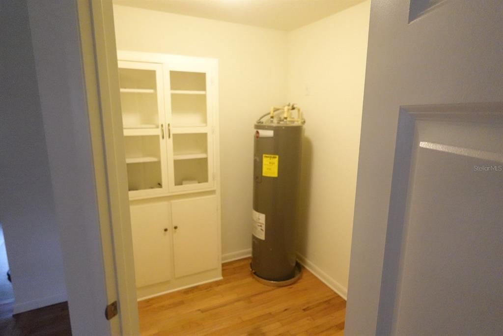 For Sale: $395,000 (2 beds, 2 baths, 1689 Square Feet)