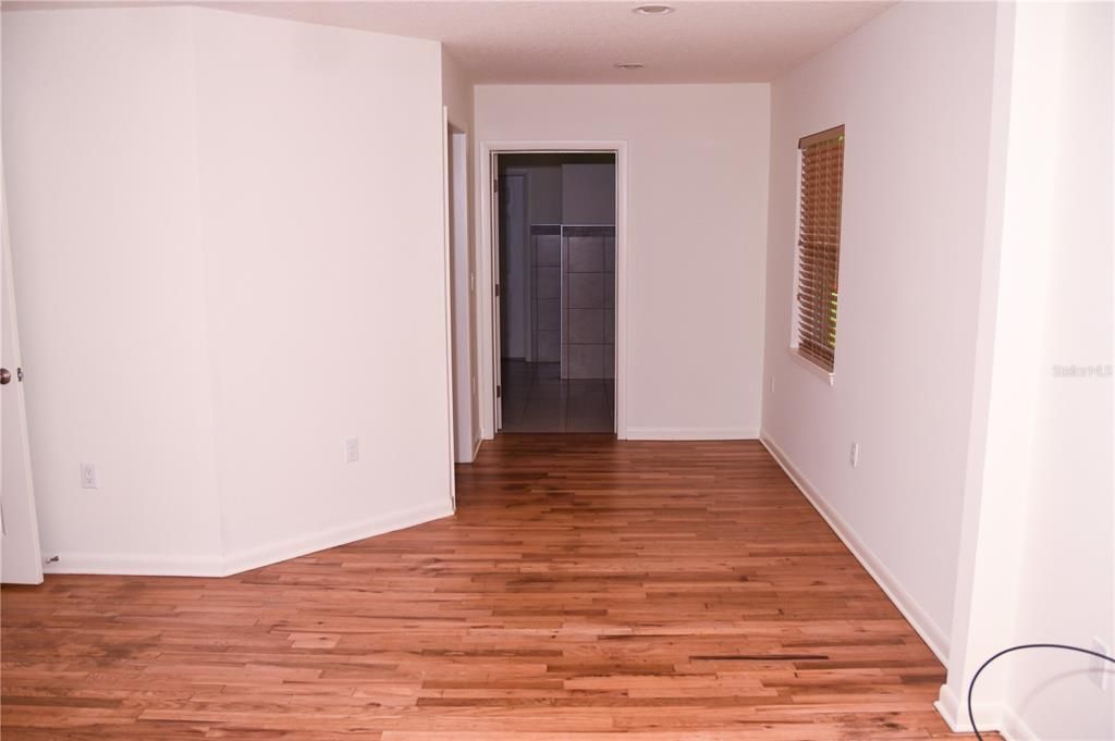 For Sale: $395,000 (2 beds, 2 baths, 1689 Square Feet)