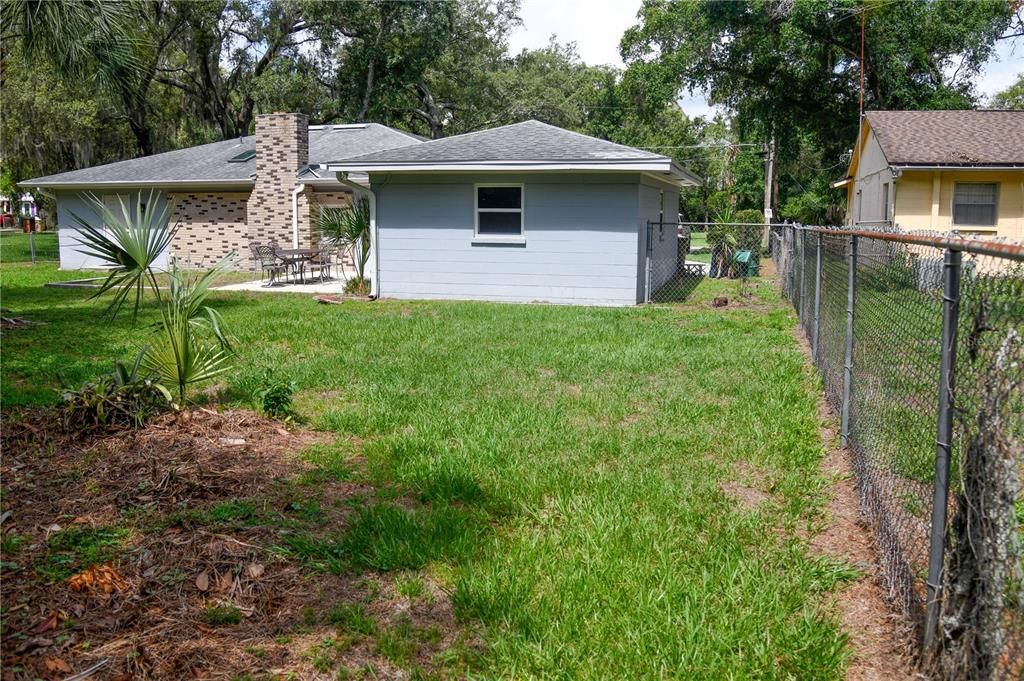 For Sale: $395,000 (2 beds, 2 baths, 1689 Square Feet)