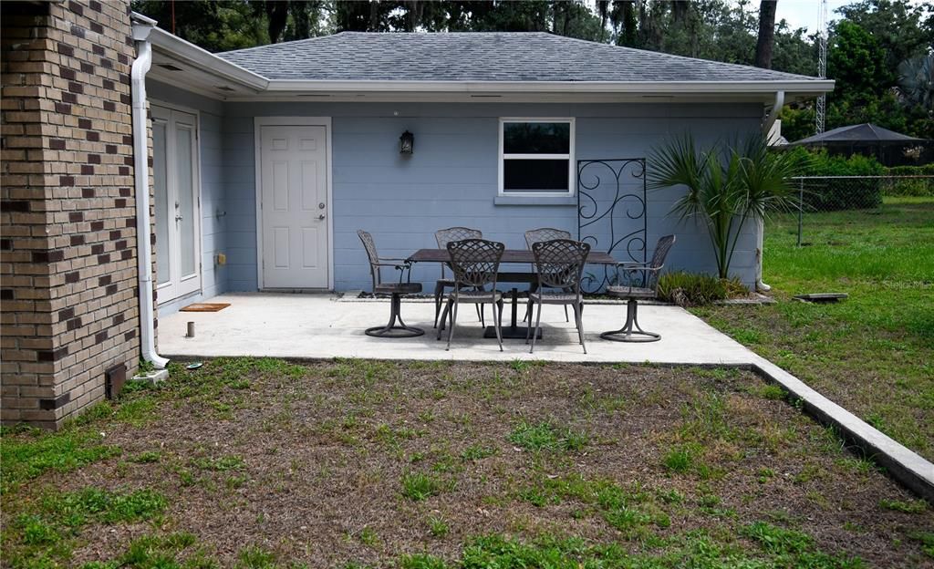 For Sale: $395,000 (2 beds, 2 baths, 1689 Square Feet)