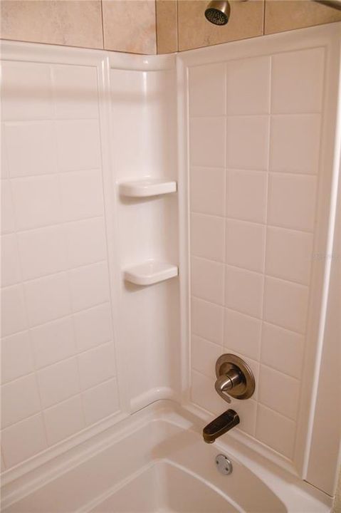 For Sale: $395,000 (2 beds, 2 baths, 1689 Square Feet)