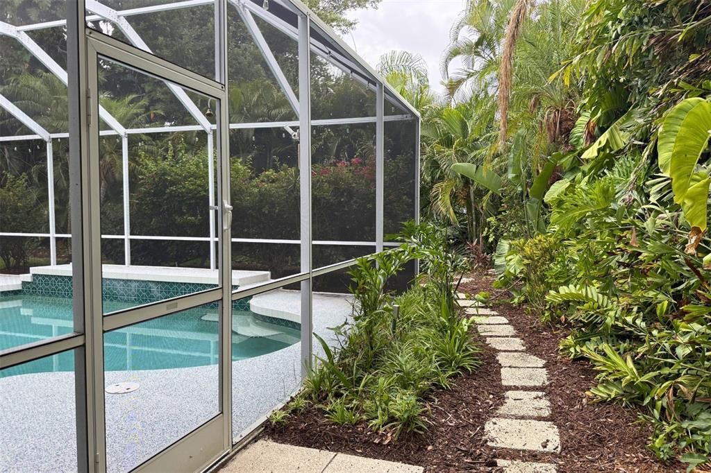 En Venta: $849,000 (3 camas, 2 baños, 2384 Pies cuadrados)
