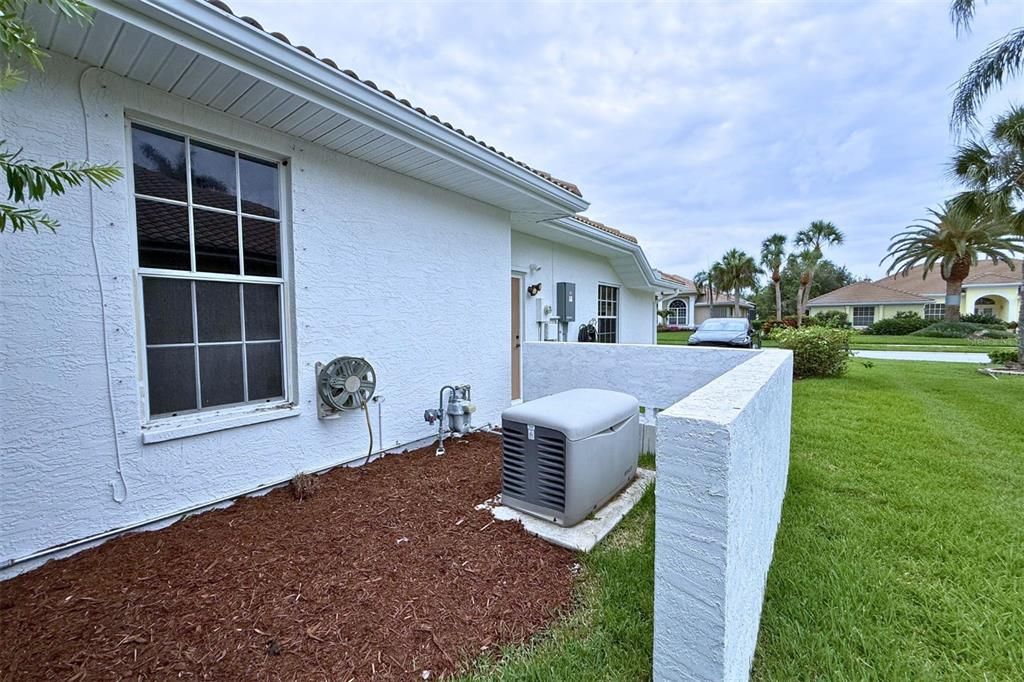 En Venta: $849,000 (3 camas, 2 baños, 2384 Pies cuadrados)