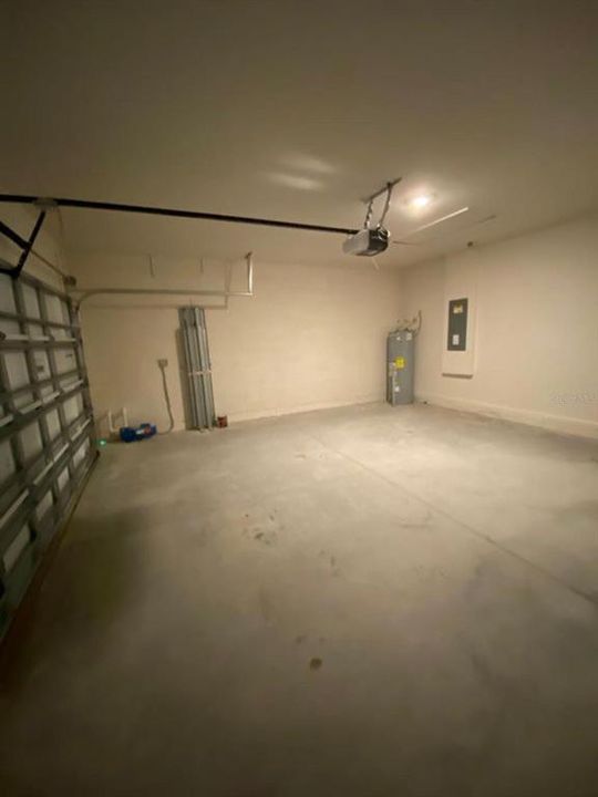 For Rent: $2,200 (3 beds, 2 baths, 1768 Square Feet)