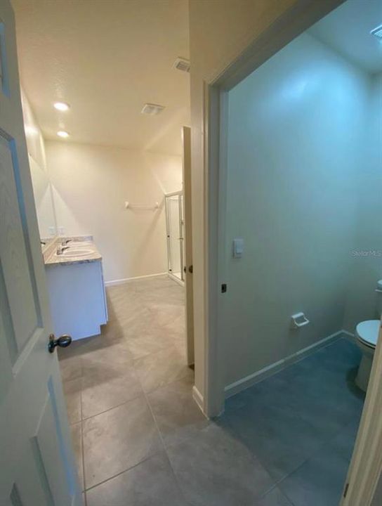 For Rent: $2,200 (3 beds, 2 baths, 1768 Square Feet)