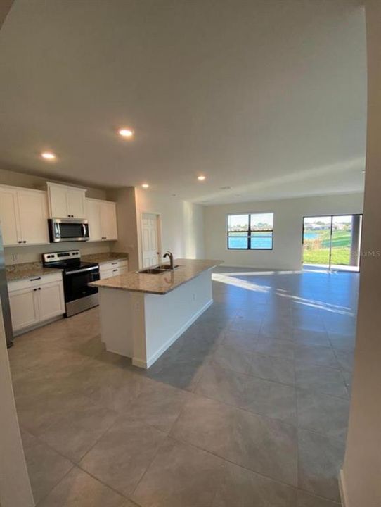 For Rent: $2,200 (3 beds, 2 baths, 1768 Square Feet)