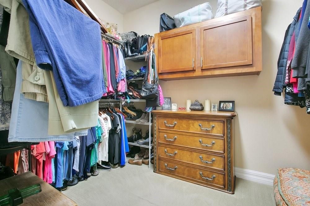 En Venta: $450,000 (3 camas, 2 baños, 1950 Pies cuadrados)
