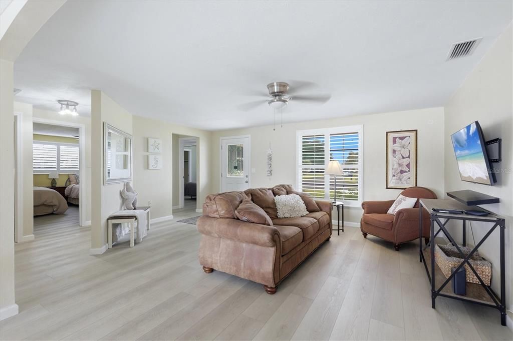For Sale: $469,000 (3 beds, 2 baths, 1765 Square Feet)