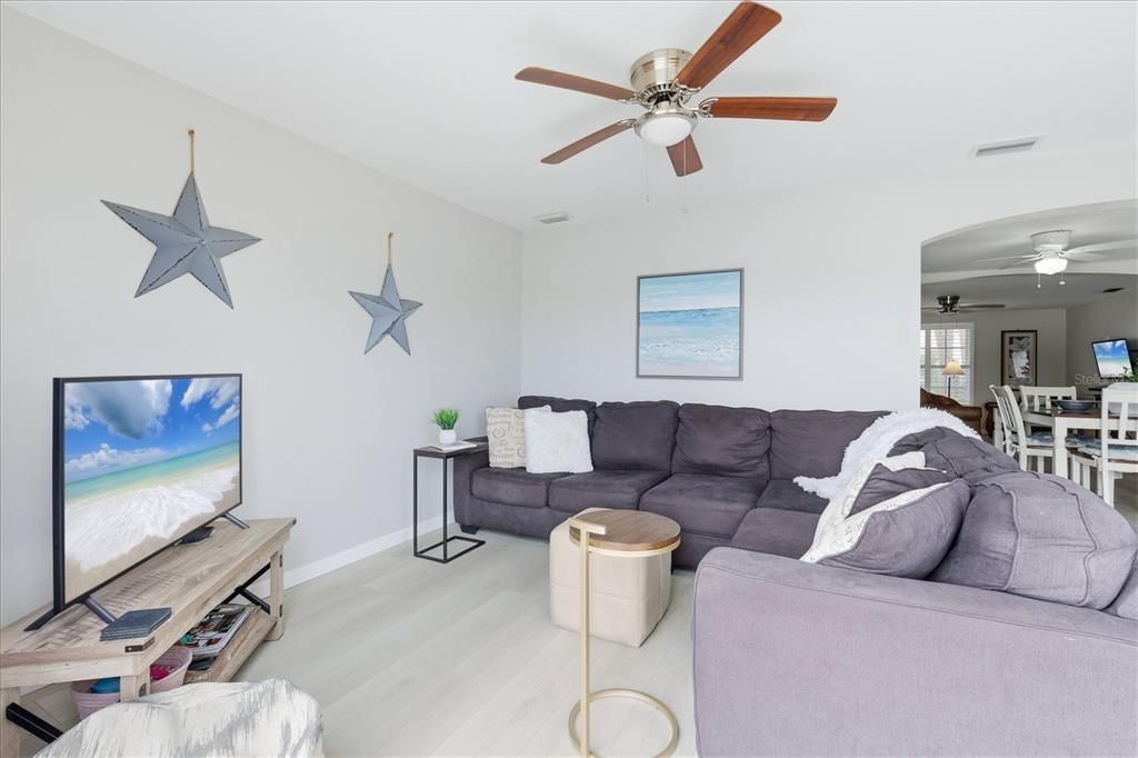 For Sale: $469,000 (3 beds, 2 baths, 1765 Square Feet)